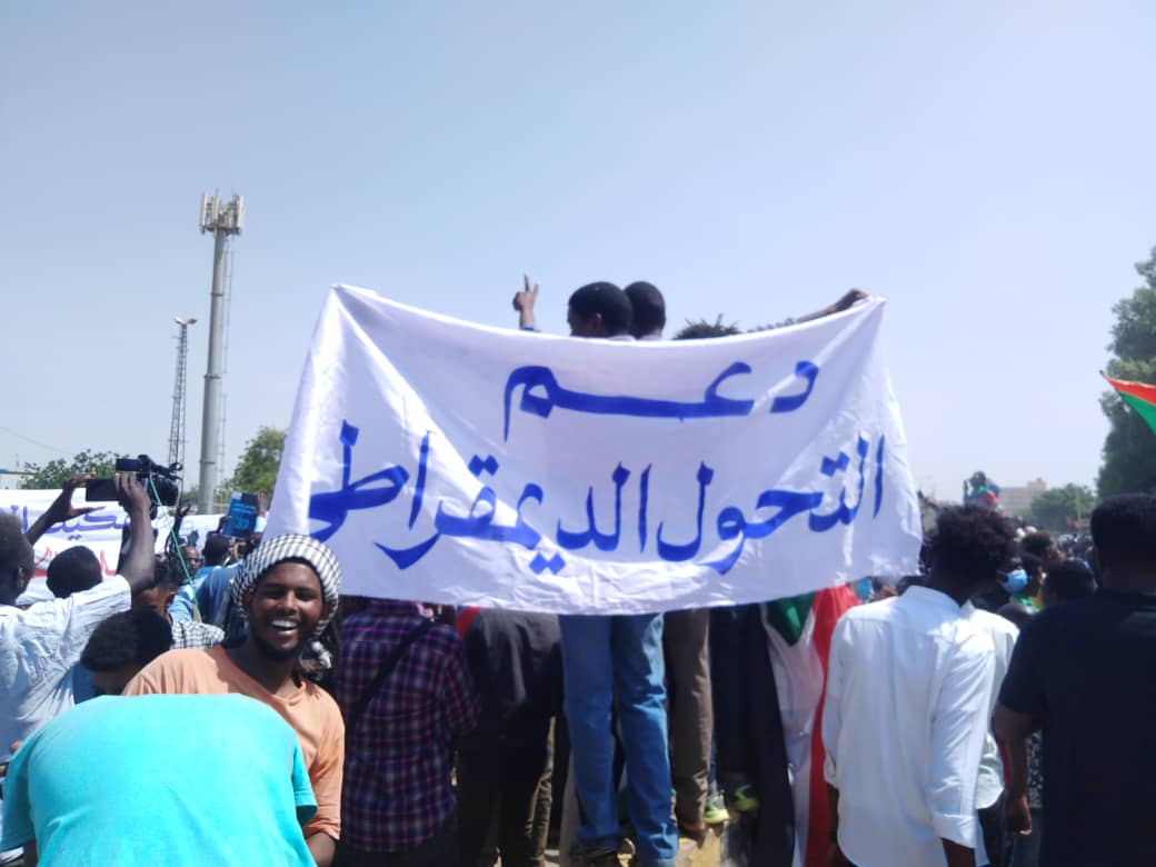 طالب المحتجون بالحكم المدني في السودان