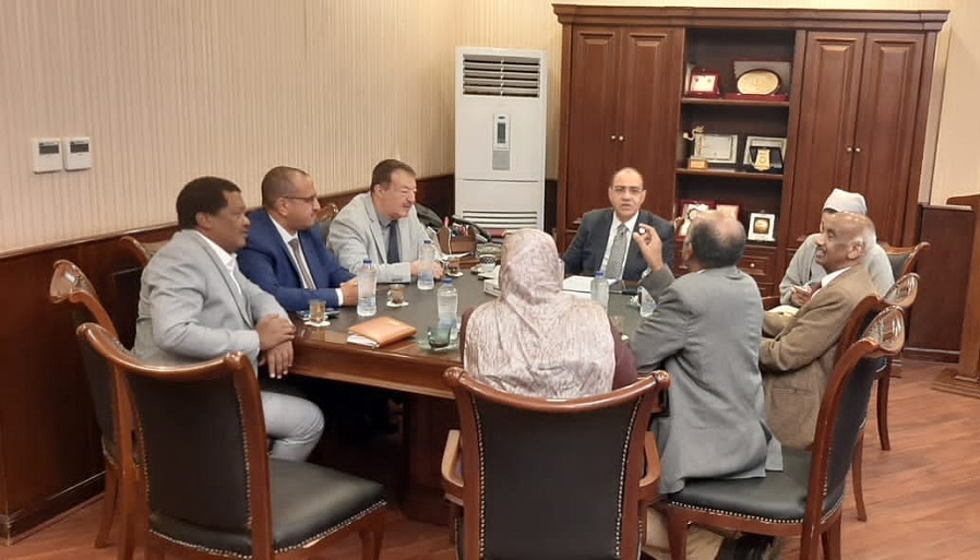 جانب من اجتماع وفد مجلس التخصصات الطبية السوداني ووفد الزمالة المصرية في القاهرة