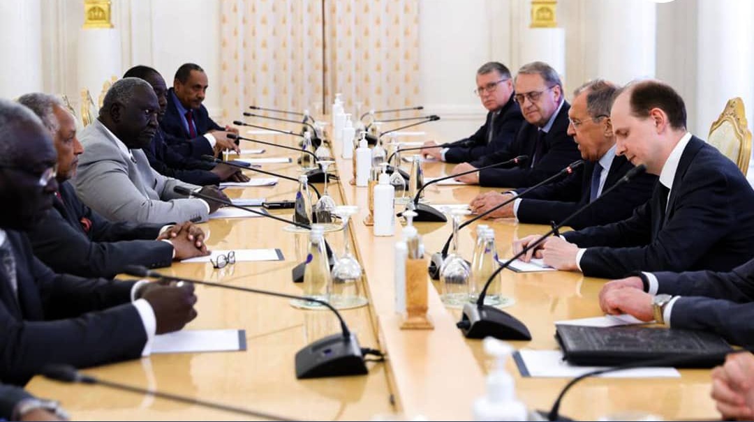 جانب من جلسة المباحثات بين الجانب السوداني والروسي
