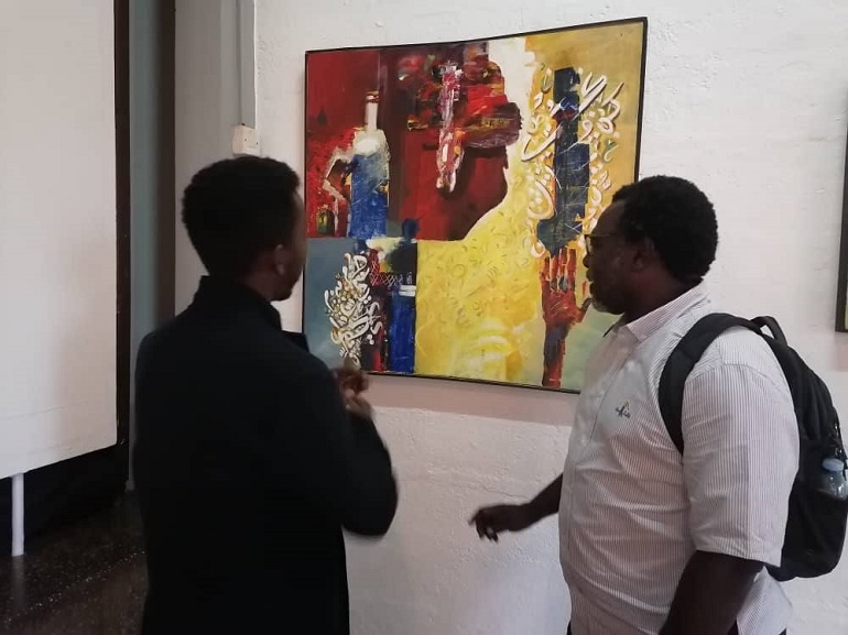 معرض الفنان التشكيلي السوداني فضيل في كمبالا الأوغندية