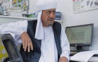 ناصر القصبي في مشهد من مسلسله "طاش العودة" مقلدًا الشخصية السودانية