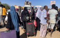 مواطنون يستعدون للنزوح خارج الخرطوم بسبب الاشتباكات