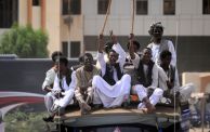 حشود مؤيدة للجبهة الوطنية في سنكات بالبحر الأحمر شرقي السودان