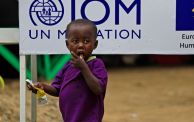 طفل نازح جراء الحرب في السودان