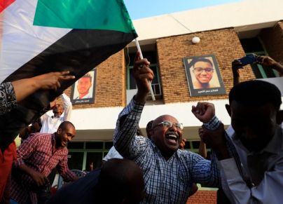 نقيب نقابة الصحفيين السودانيين