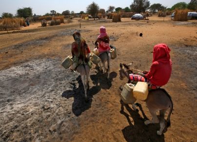نازحات جراء الحرب في دارفور