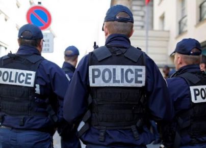 ضباط بالشرطة الفرنسية