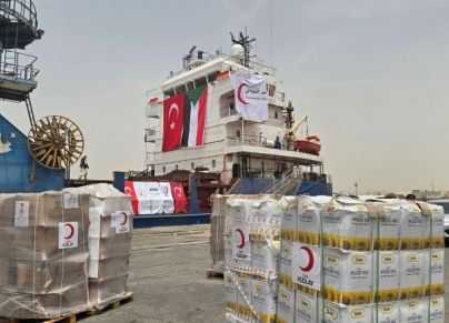 باخرة مساعدات تركية تصل السودان