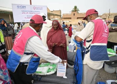  قطر الخيرية توزع مواد إيوائية بشراكة مع الهجرة الدولية في السودان