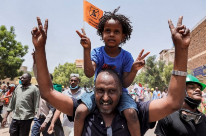 احتجاجات رافضة للحكم العسكري في السودان