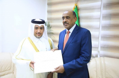 وزير الخارجية المكلف والسفير القطري الجديد في الخرطوم