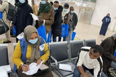مهاجرون سودانيون يعودون من ليبيا إلى السودان 