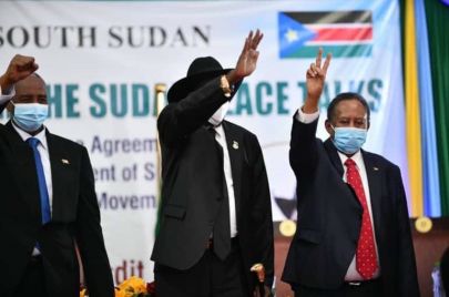 حمدوك وسلفا كير والبرهان توقيع اتفاق سلام السودان