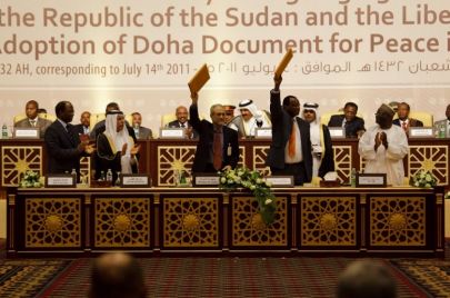 وقعت السلطات السودانية على اتفاقات سلام مع حركات مسلحة في دارفور في الأعوام 2006 و2011 