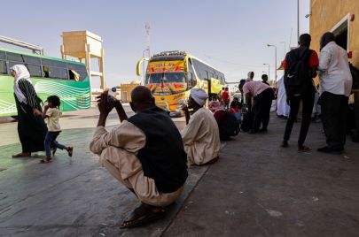 سودانيون عالقون في معبر حدودي مع مصر