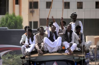 حشود مؤيدة للجبهة الوطنية في سنكات بالبحر الأحمر شرقي السودان