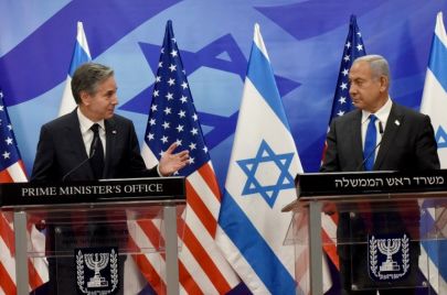 وزير الخارجية الأمريكي مع رئيس الوزراء الإسرائيلي 