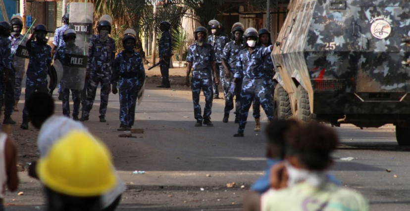 مواجهات بين المحتجين وقوات الشرطة السودانية