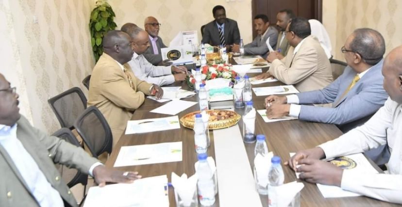اجتماع حكومة إقليم دارفور برئاسة مناوي