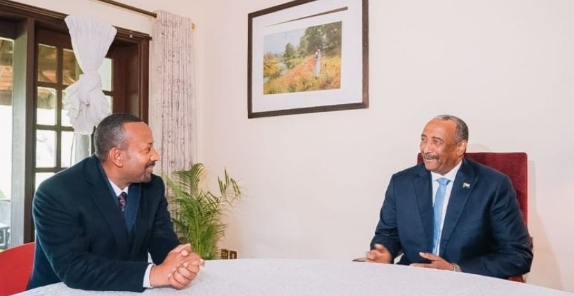 رئيس مجلس السيادة السوداني مع رئيس مجلس الوزراء الإثيوبي