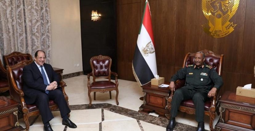 كان اللواء عباس كامل رئيس المخابرات المصرية قد طرح المبادرة المصرية عقب زيارة للخرطوم الشهر الماضي
