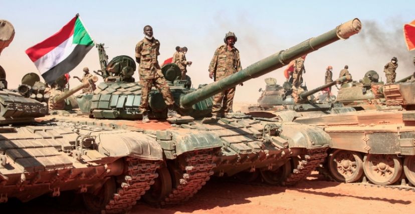 دبابات وأسلحة ثقيلة تتبع للقوات المسلحة السودانية