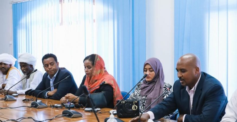 قيادات تحالف القوى المدنية بشرق السودان في اجتماع مع الآلية الثلاثية