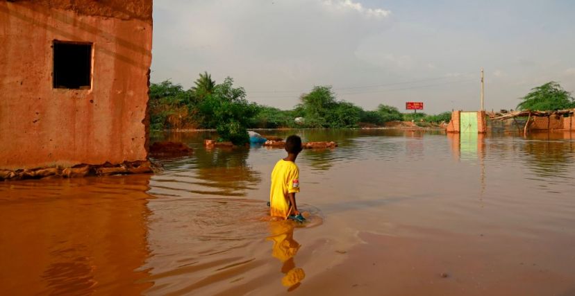 تسببت الفيضانات في الأعوام الماضية بكوارث كبيرة في السودان (Getty)