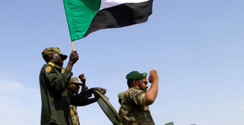 يعد سلاح المدرعات من أهم أسلحة الجيش السوداني (Getty)